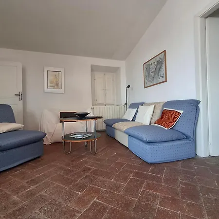 Casa A Holiday home Serrazzano